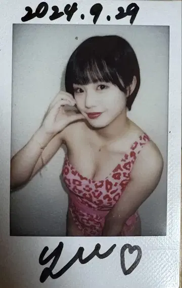 츠키쿠모 요루 친필 사인 폴라로이드 2