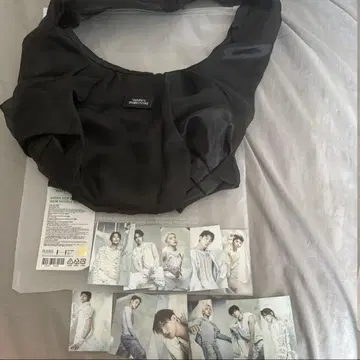 SEVENTEEN 숄더백 트레이딩 카드 포함