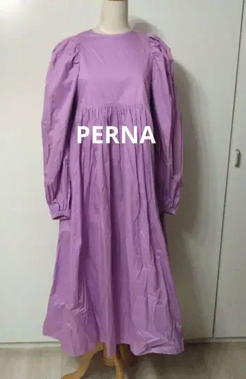 택 포함 새상품 PERNA 퍼프 슬리브 긴팔 롱 원피스 정가 19800엔