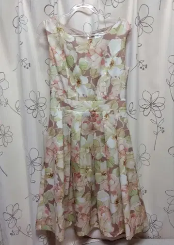 tocco closet 꽃무늬 원피스 M 미사용품