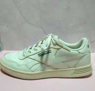 Reebok 코트 어드밴스 스니커즈