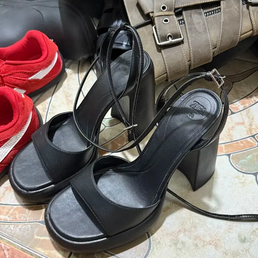 Zara Havaianas Platform Sandals EU 40 (KR 260) Size | Bunjang Global