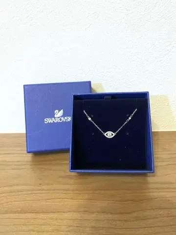 스와로브스키 목걸이 아이클리어