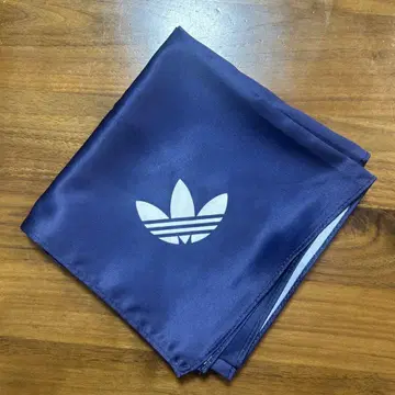 adidas 반다나 스카프 파랑 네이비 서머소닉 썸머 소닉 아디다스