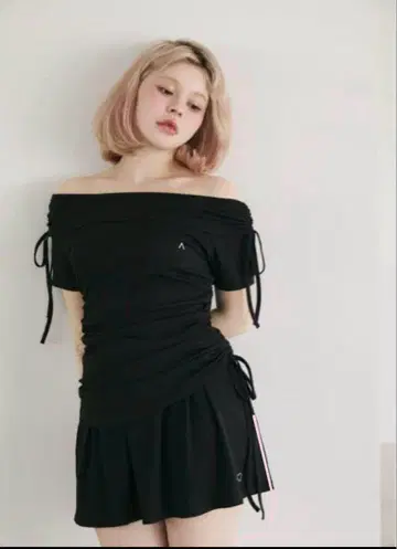 ANDMARY Riny offshoulder set up 앤드마리