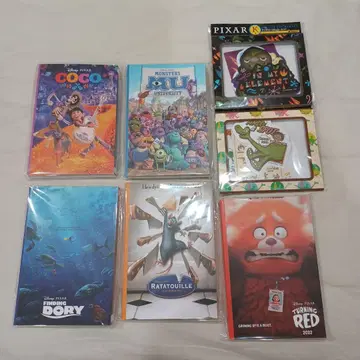 PIXAR 엽서북 5권과 다이컷 씰 2개 세트!!