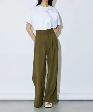 [ 공식 완판템 ] Lui's 사이드 벤트 와이드 팬츠