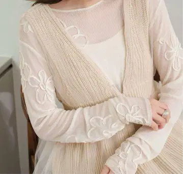 Kastane 플라워 코드 자수 시어 TOPS