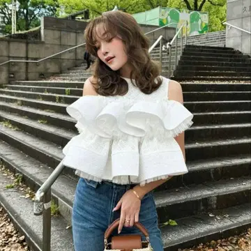 Sheller 셰리에 BLOOM cotton lace tops