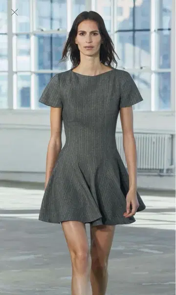새상품급 ZW ZARA 렉턴트 헤링본 무늬 고드 원피스
