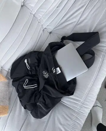 kaoyorinakami bag