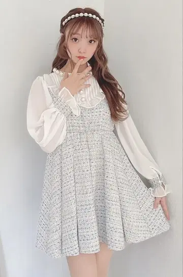 Swankiss 트위드 원피스 스카이블루