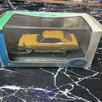로럴 미니카 1/43