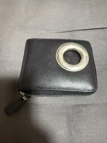 꼼 데 가르송 라운드 지퍼 지갑 레어 접이식 지갑