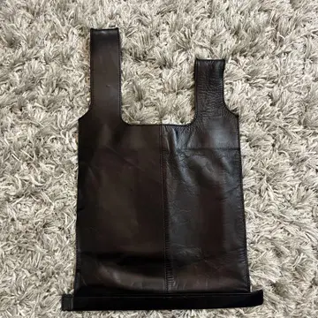 자밀레이 양가죽 핸드백 블랙