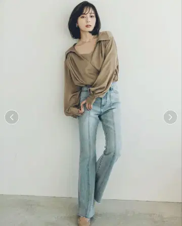 anuans 센터 심 세미 플레어 데님 사이즈 2