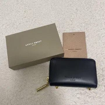 URBAN BOBBY DELl CASA 유리 가죽