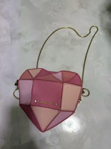 사만사 베가 다각형 하트 숄더