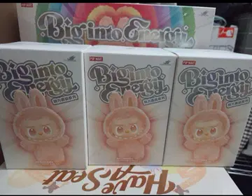 POP MART Big into Energy 토끼 3세트