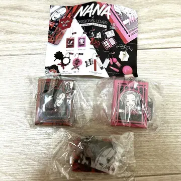 NANA x PASSIONAL LOVER 미니 참 컬렉션
