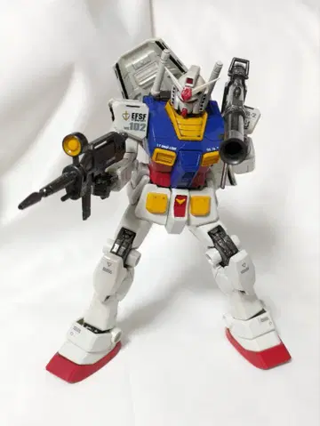 조립 페인팅 완료 RX-78-2 건담 MG 1/100 Ver.1.5