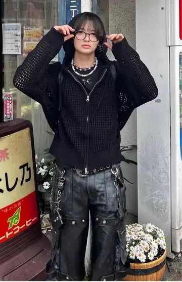 지하실 플러스 메쉬 후드티