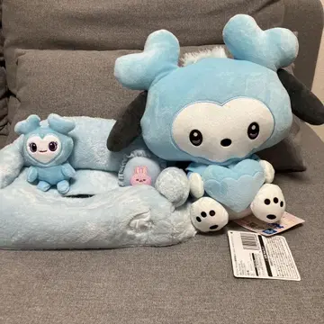 TWICE LOVELYS 산리오 포켓 BIG 봉제 인형 2세트