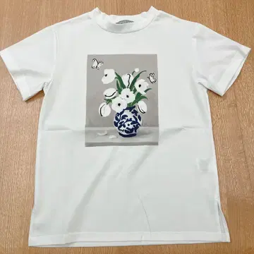 미사용 새상품 세븐틴 아트 프린트 T셔츠 S