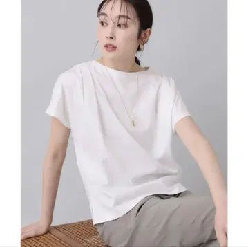 [ 새상품급 ] UNTITLED 어깨 턱 풀오버 2 화이트, M