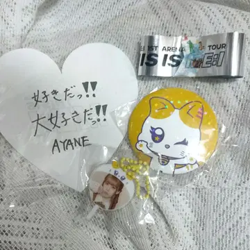 ME:I 미아이 캔 배지 캡슐 토이