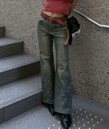 ACLENT 아이레트 디테일 L/W 플레어 데님 팬츠
