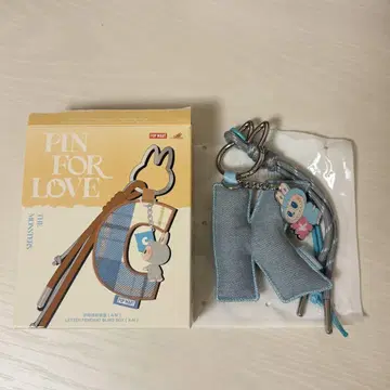 LABUBU POP MART PIN FOR LOVE K