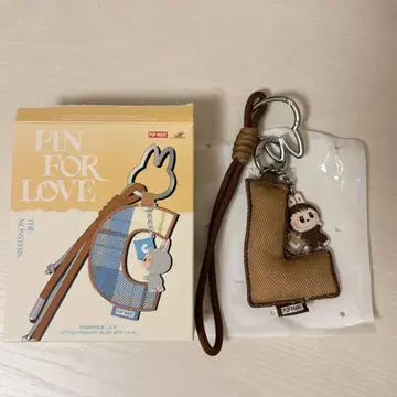 LABUBU POP MART PIN FOR LOVE L