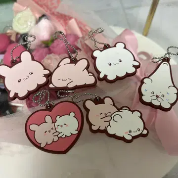 러브이즈 러버 키링