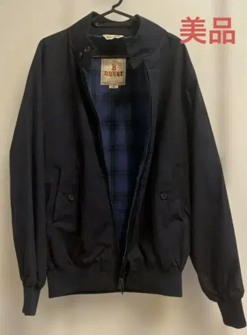 새상품급 BARACUTA 바라쿠타 36
