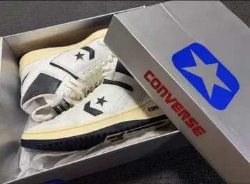 CONVERSE WEAPON VTG HI 쿠보즈카 아이루 착용