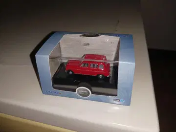 르노 4 1/72 모형