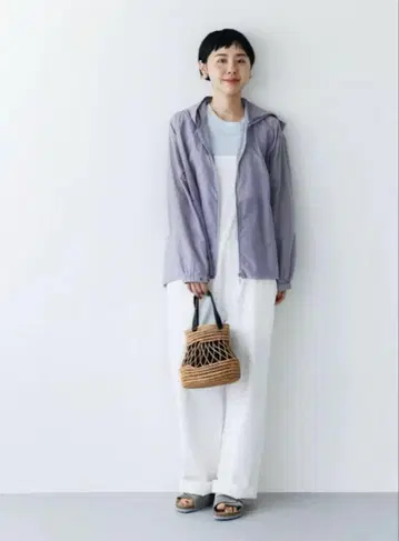 북유럽, 생활 잡화점 UV컷 후드티 (라벤더) 정가 13,200엔-