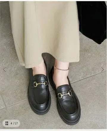 스픽 앤 스팬 코르소 로마 노베 비트 로퍼