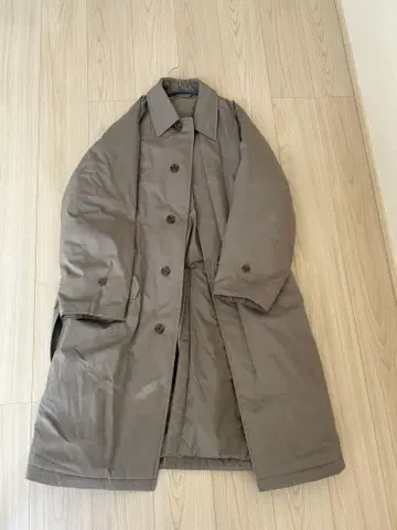 UNIQLO 패디드 스텐카라 코트
