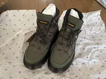 [ 미사용 ] 닥터마틴 BOURY khaki green 사이즈 UK5