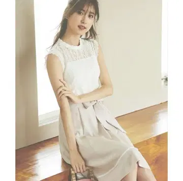 레스 빠세 세로 패턴 레이스 도킹 원피스