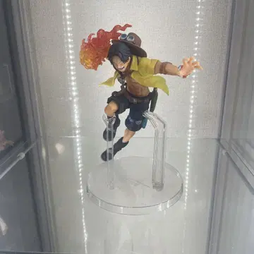 에이스 액션 포즈 피규어 약 15cm