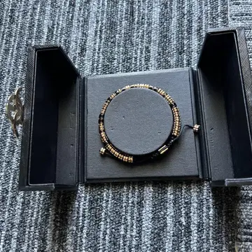 골든 컨셉 팔찌