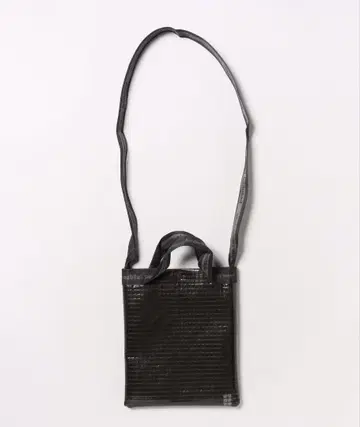 plaid vinyl logo tape sacoshe bag