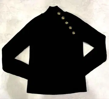 [ 미사용 ] ZARA 럭셔리한 골드 버튼이 멋진 하이넥 니트
