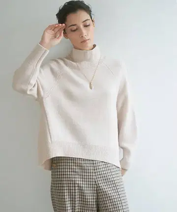 ANAYI 아나이 울 캐시미어 텐트라인 풀오버