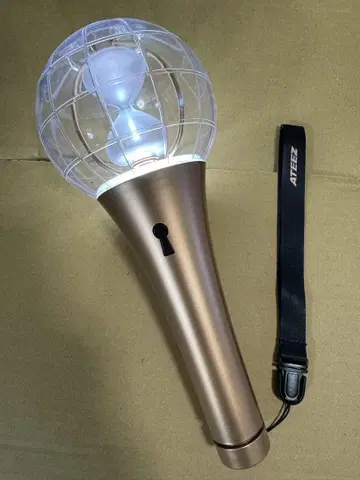ATEEZ 응원봉