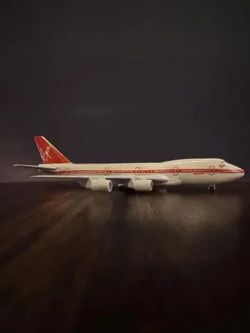 버진 애틀랜틱 항공 B747-400 비행기 모형