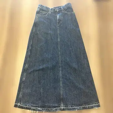 새상품급! beams 콜라보 RED CARD 롱 데님 스커트